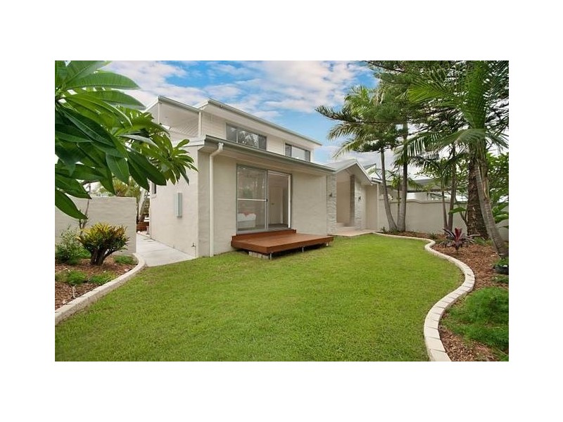 44 Cypress Drive, Broadbeach Waters QLD 4218