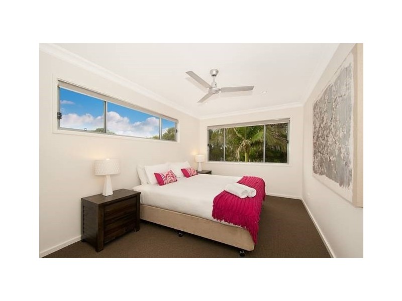 44 Cypress Drive, Broadbeach Waters QLD 4218