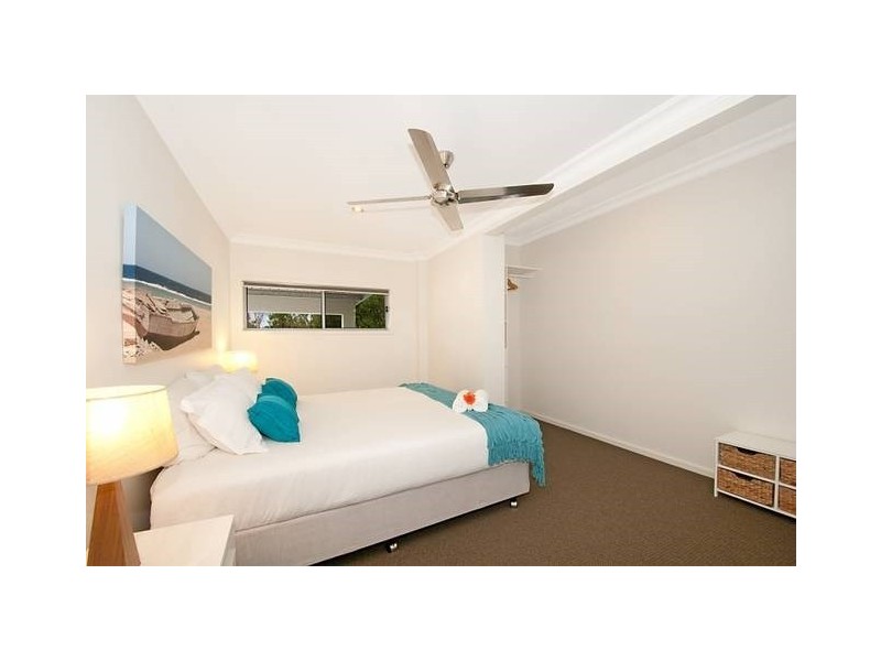 44 Cypress Drive, Broadbeach Waters QLD 4218