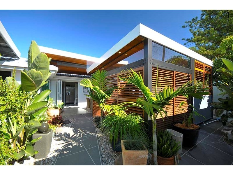 49 Allambi Avenue, Broadbeach Waters QLD 4218