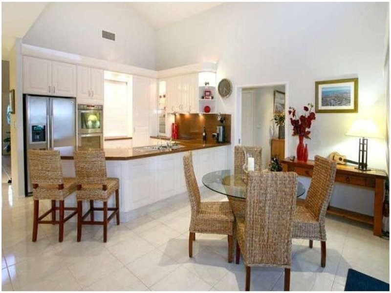 63/40 Cotlew Street East, Southport QLD 4215