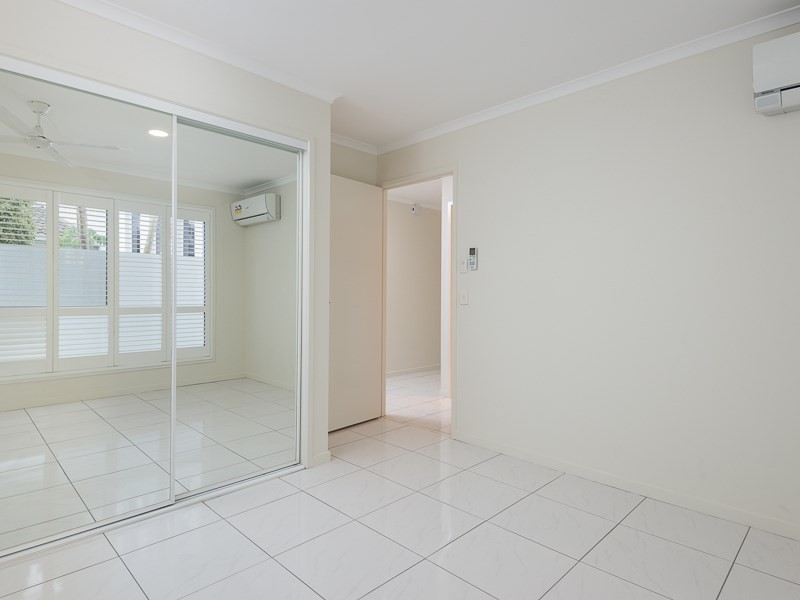 10 Emerton Crescent, Robina QLD 4226