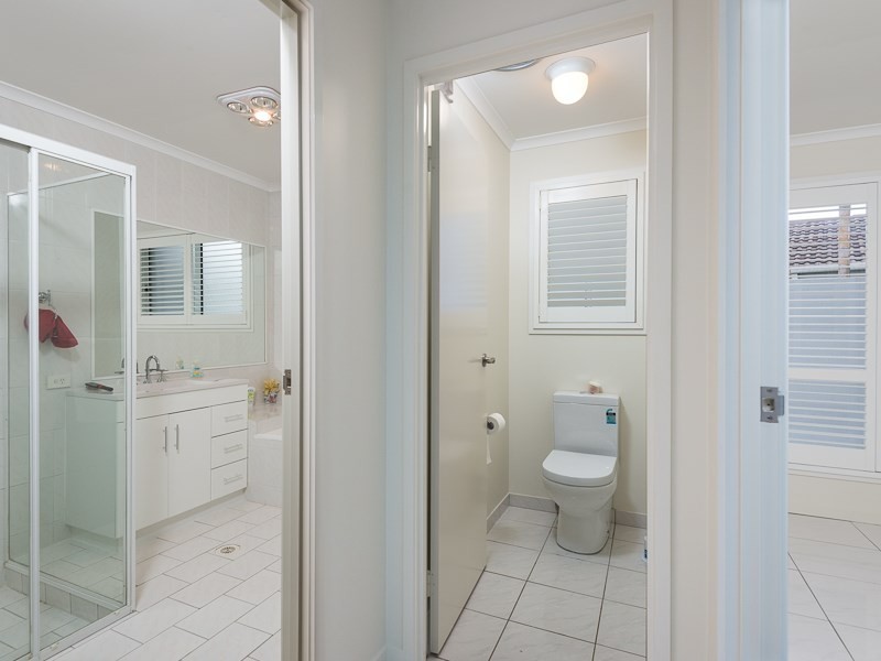 10 Emerton Crescent, Robina QLD 4226