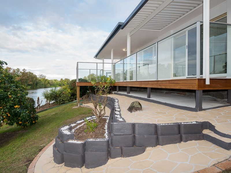 10 Emerton Crescent, Robina QLD 4226