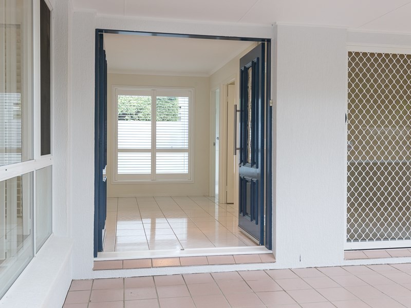 10 Emerton Crescent, Robina QLD 4226