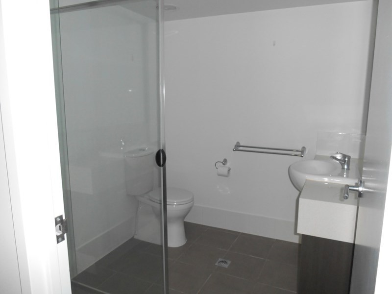 7/24 Proud Street, Labrador QLD 4215