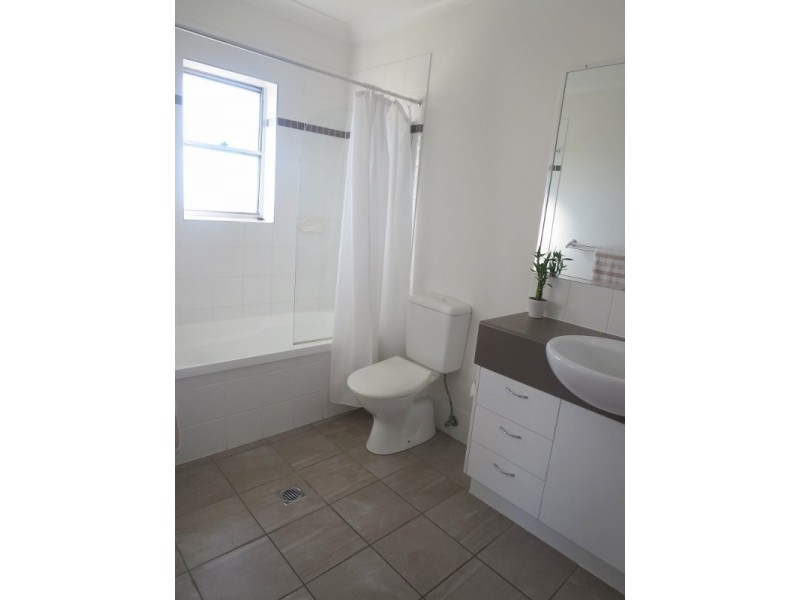 30/2329-2341 ” Splendido Apartments” Gold Coast Highway, Mermaid Beach QLD 4218