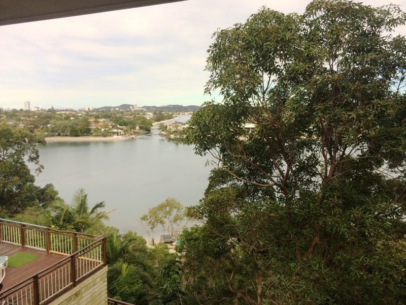 114 Ocean Parade, Burleigh Heads QLD 4220