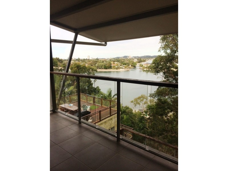 114 Ocean Parade, Burleigh Heads QLD 4220