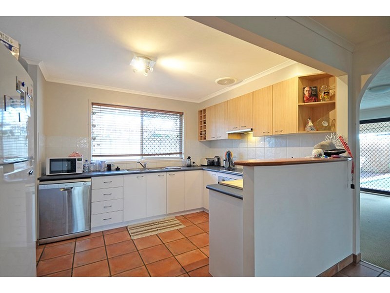 93 Allambi Avenue, Broadbeach Waters QLD 4218