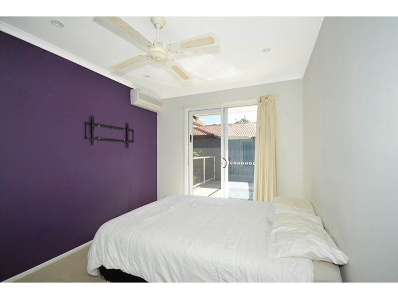 83 Alec Avenue, Mermaid Waters QLD 4218