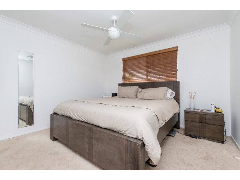 2/7 Macaw Avenue, Miami QLD 4220