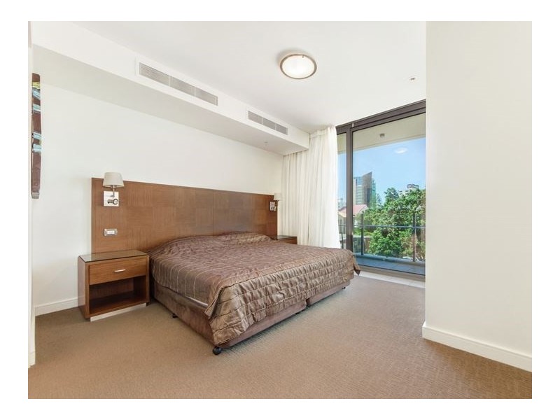 206/3018 Surfers Paradise Boulevard, Surfers Paradise QLD 4217