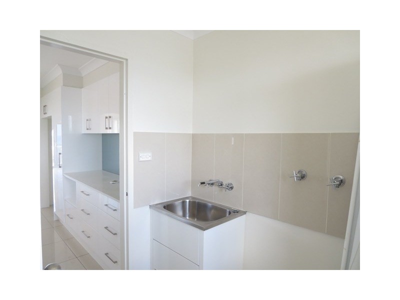 6/61 Hedges Avenue, Mermaid Beach QLD 4218