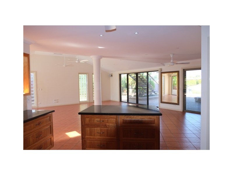 24 Matthew Flinders Drive, Hollywell QLD 4216