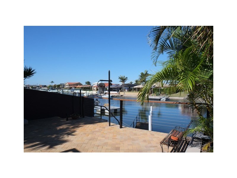 24 Matthew Flinders Drive, Hollywell QLD 4216