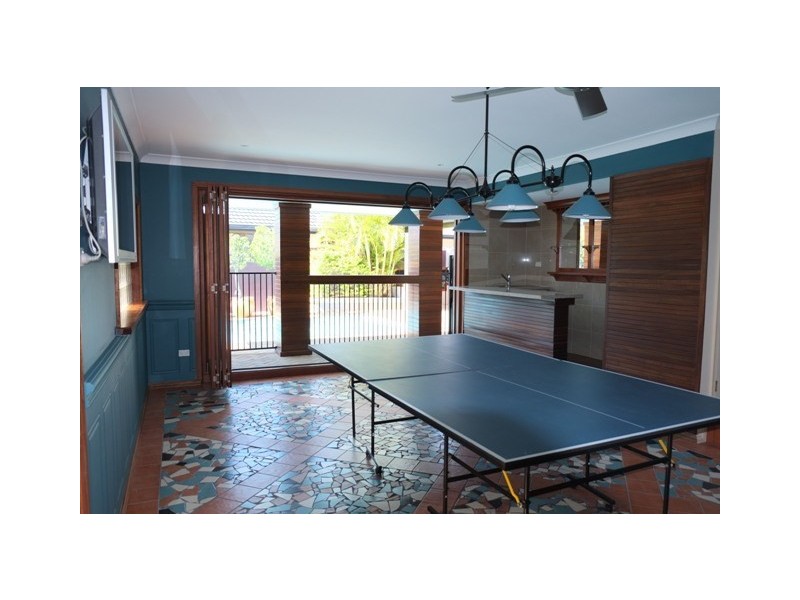 24 Matthew Flinders Drive, Hollywell QLD 4216