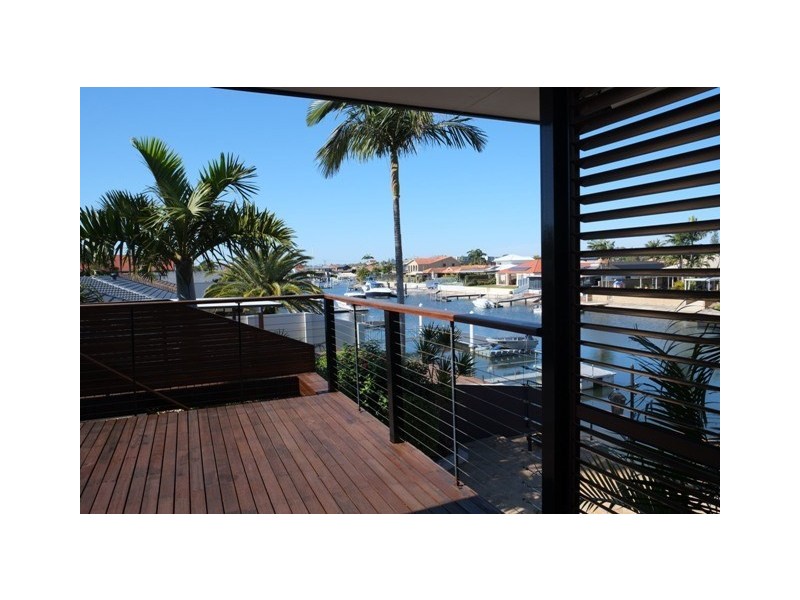 24 Matthew Flinders Drive, Hollywell QLD 4216