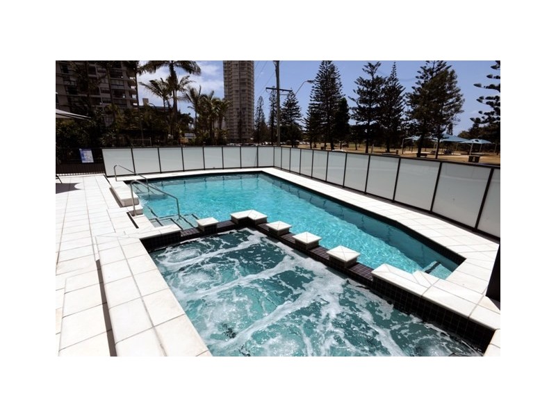 3-05/157 Old Burleigh Road, Broadbeach QLD 4218