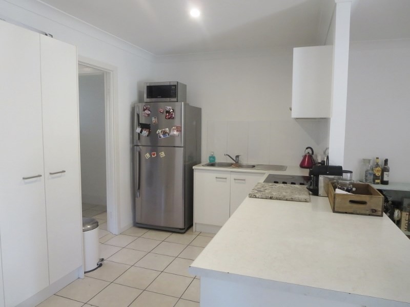 2/5 Parnki Parade, Palm Beach QLD 4221