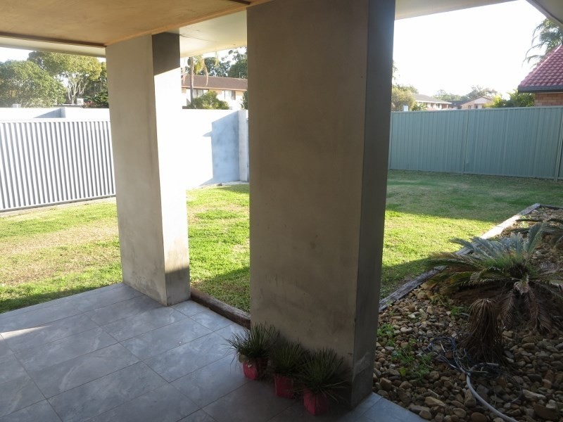 21 oceanic Drive, Mermaid Waters QLD 4218