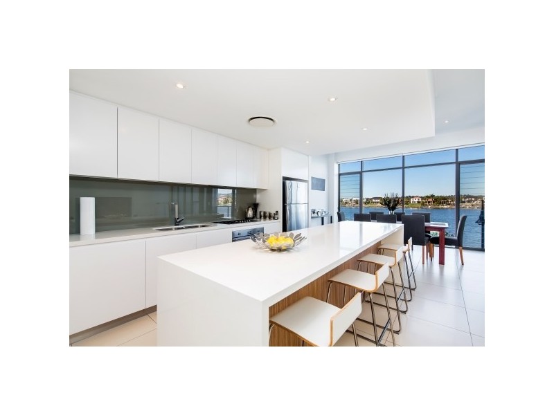 3/9 Moores Crescent, Varsity Lakes QLD 4227