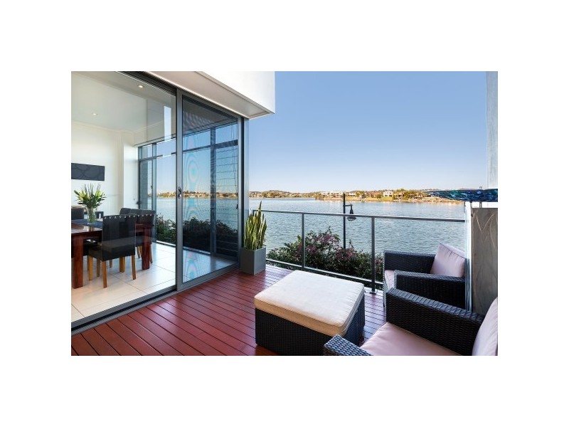 3/9 Moores Crescent, Varsity Lakes QLD 4227