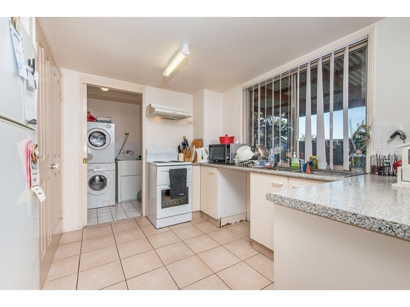 16/220 Christine Avenue, Burleigh Waters QLD 4220