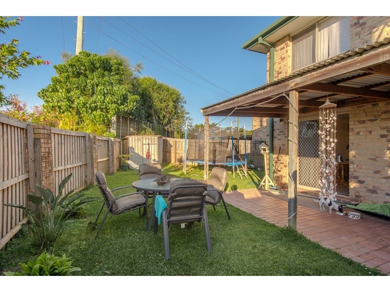 16/220 Christine Avenue, Burleigh Waters QLD 4220