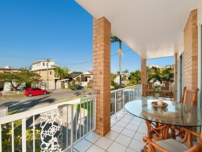 32 Petrel Avenue, Mermaid Beach QLD 4218