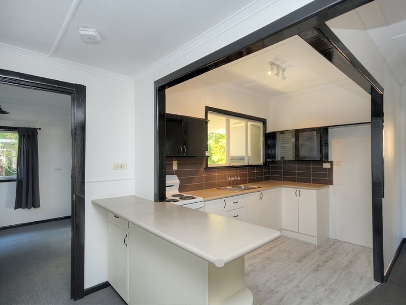 63 Seagull Avenue, Mermaid Beach QLD 4218