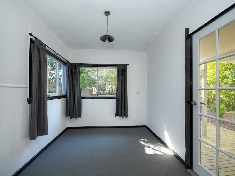 63 Seagull Avenue, Mermaid Beach QLD 4218