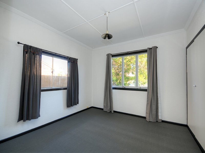 63 Seagull Avenue, Mermaid Beach QLD 4218