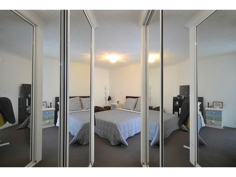 6/20 Ocean Street, Mermaid Beach QLD 4218