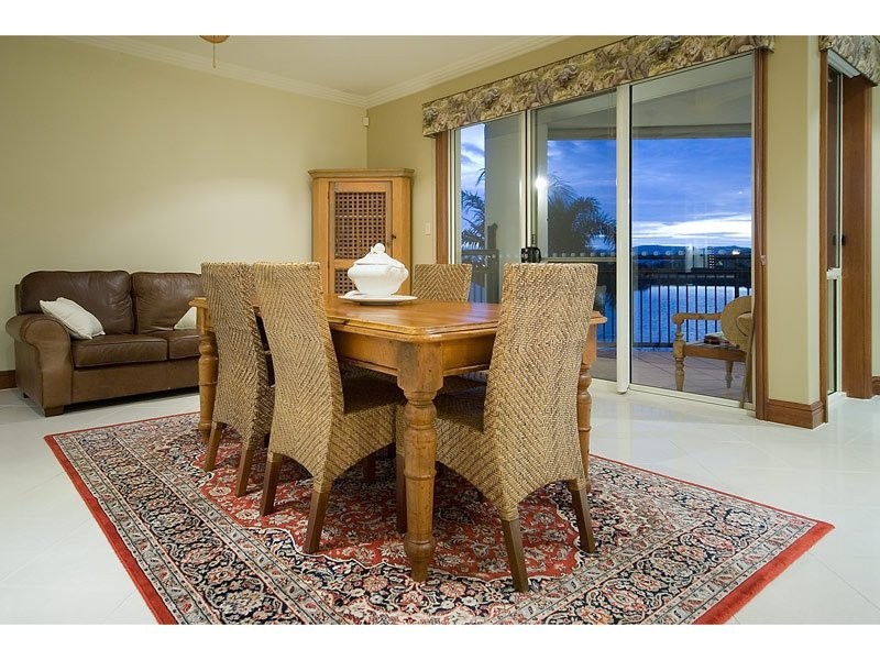 Clear Island Waters QLD 4226