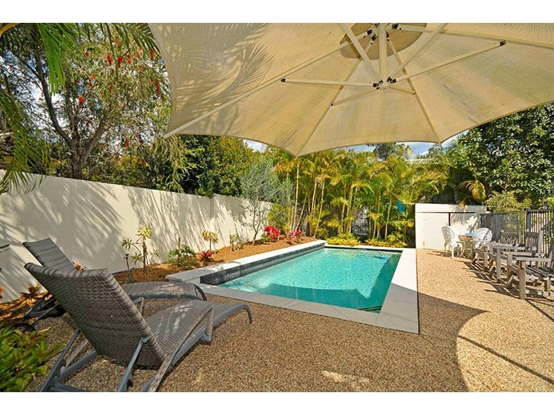 16 Corvus Way, Robina QLD 4226