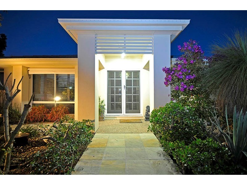 16 Corvus Way, Robina QLD 4226