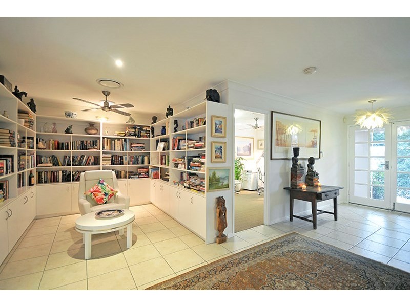 16 Corvus Way, Robina QLD 4226