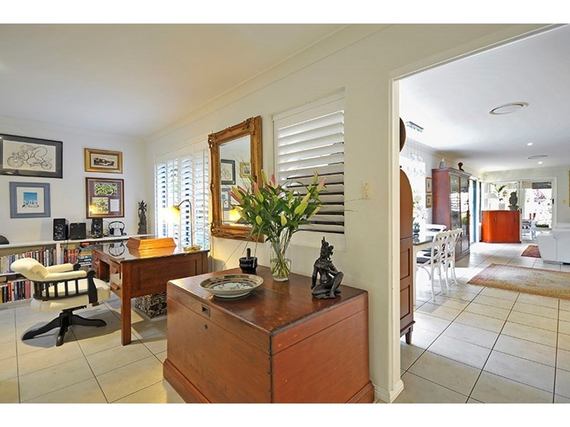 16 Corvus Way, Robina QLD 4226