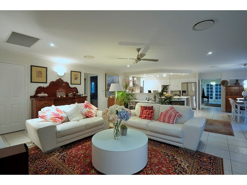 16 Corvus Way, Robina QLD 4226