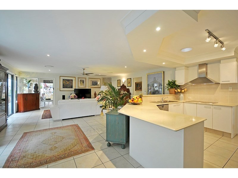 16 Corvus Way, Robina QLD 4226