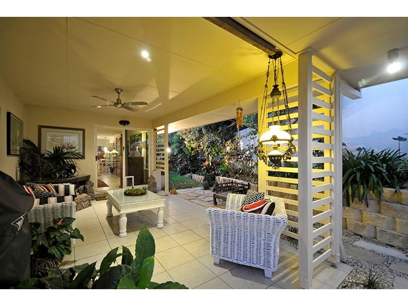 16 Corvus Way, Robina QLD 4226