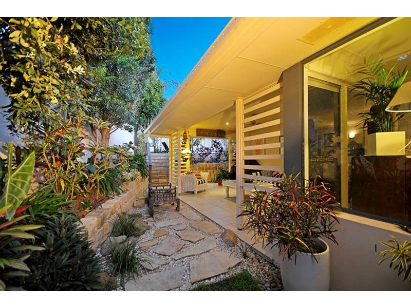 16 Corvus Way, Robina QLD 4226