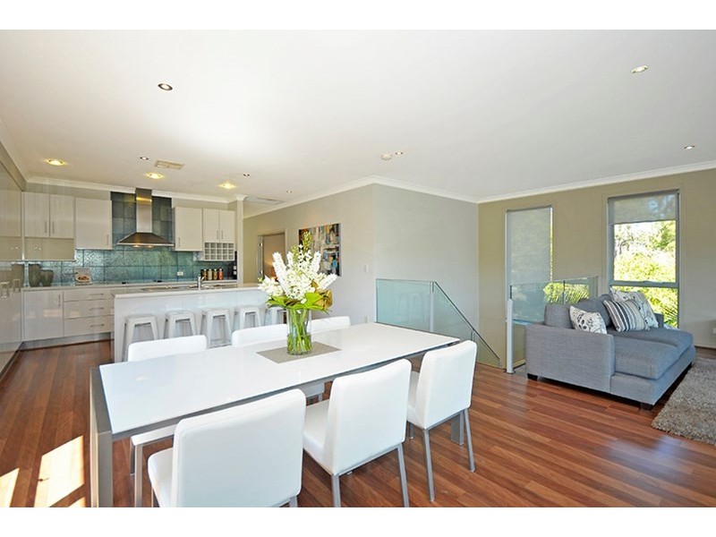 2 Lyra Court, Robina QLD 4226