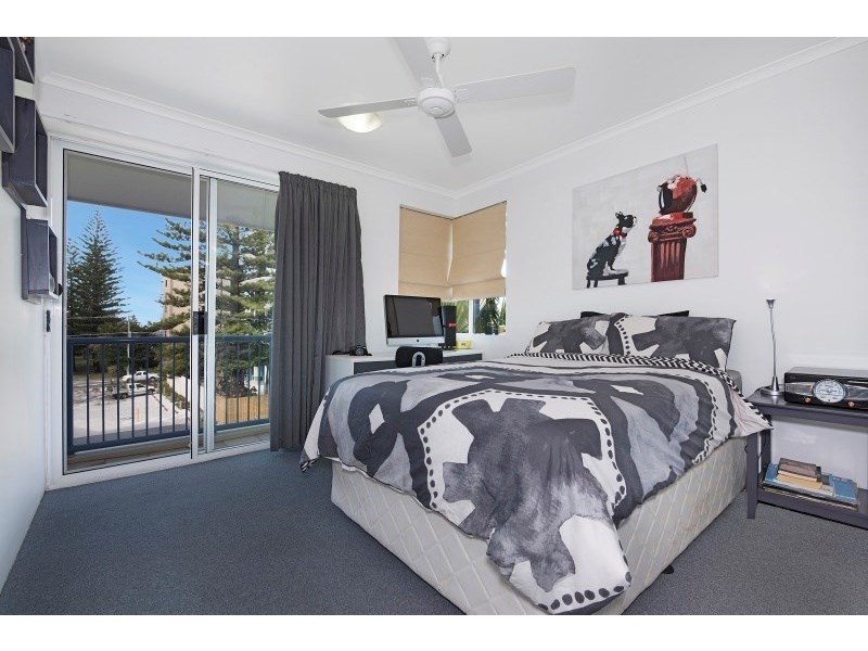 119/10 Alexandra Avenue, Mermaid Beach QLD 4218