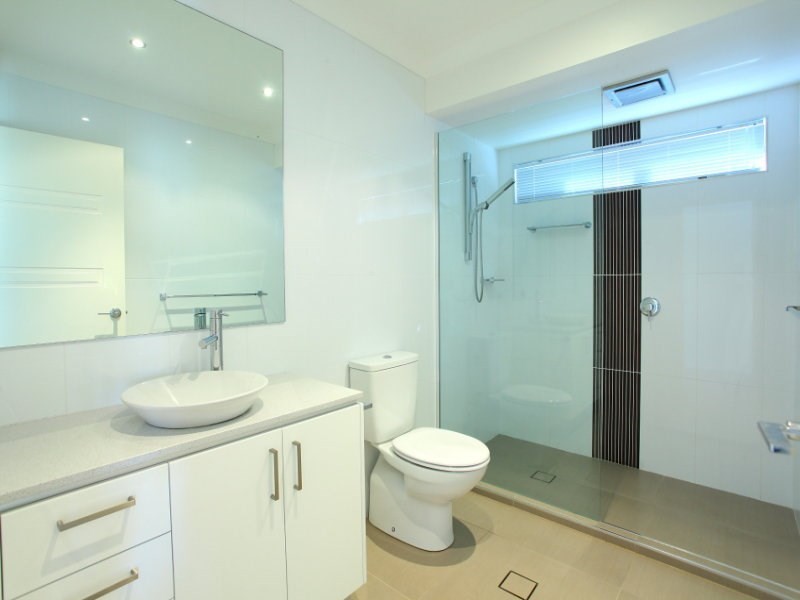 17 Alvarado Court, Broadbeach Waters QLD 4218