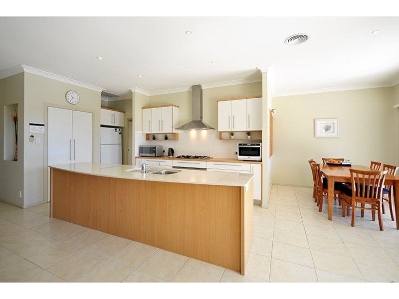 39 Great Southern Drive, Robina QLD 4226