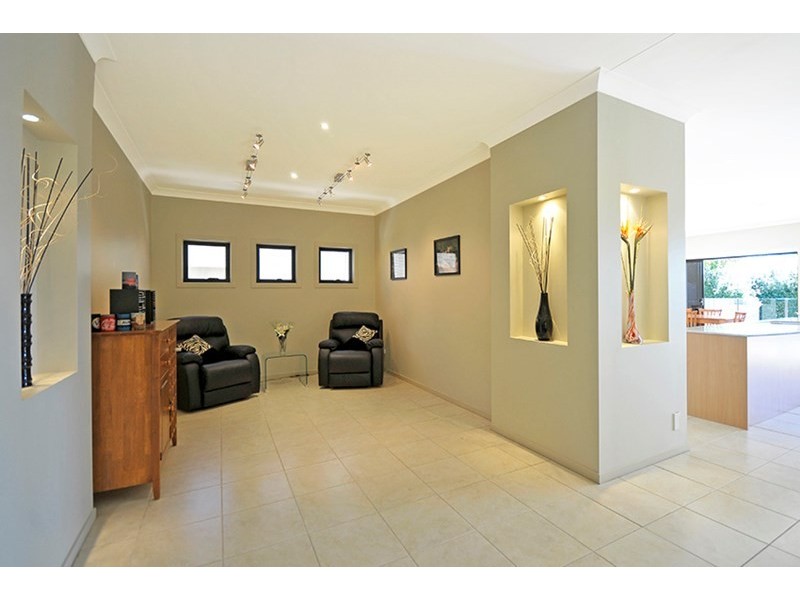 39 Great Southern Drive, Robina QLD 4226