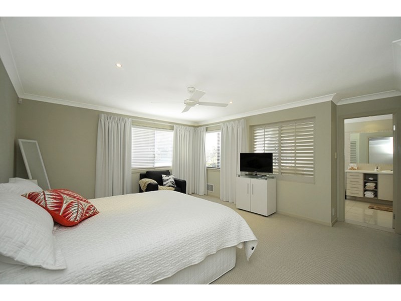 39 Great Southern Drive, Robina QLD 4226