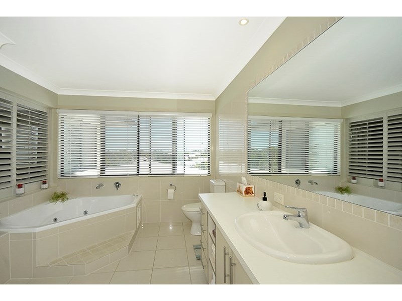 39 Great Southern Drive, Robina QLD 4226